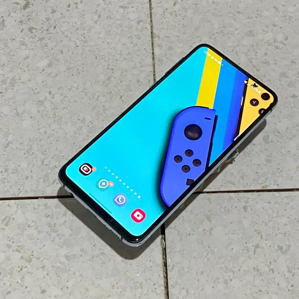 Samsung Galaxy S10e Snapdragon Blue Biru