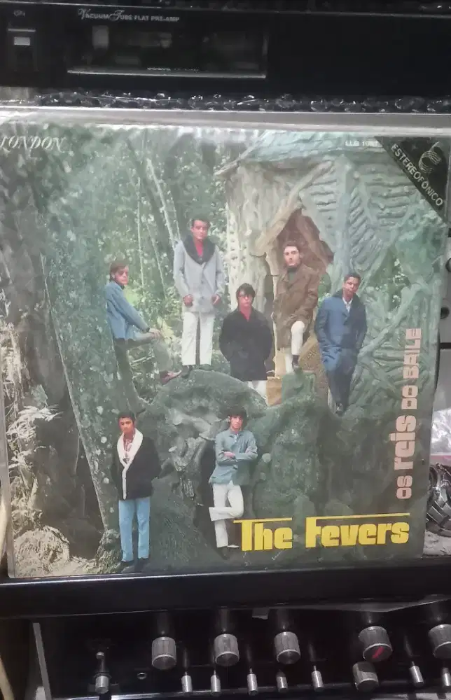 PH Vynil The Fevers