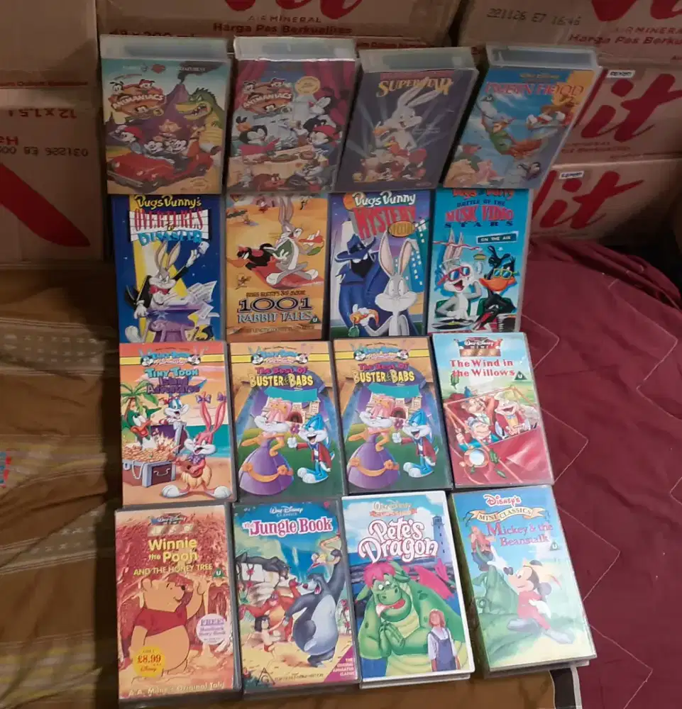 Kaset Video Vhs Film Walt Disney (16 Pcs)
