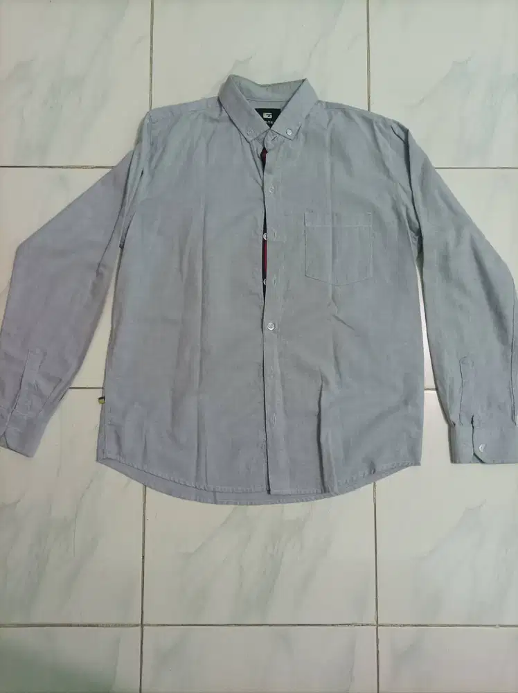 Kemeja Lengan Panjang Pria - Biru Muda