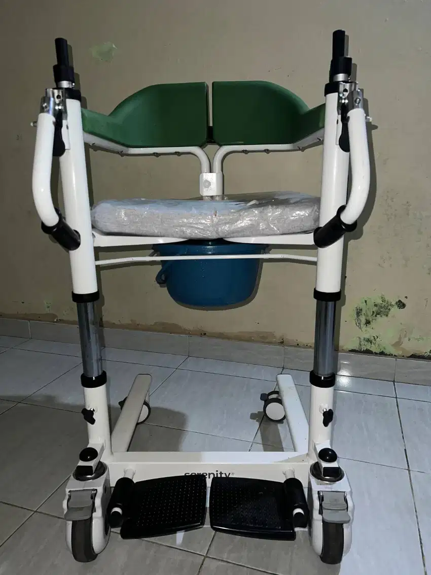 SERENITY TRANSFER CHAIR AND COMMODE MODEL TC-802 KURSI RODA LANSIA