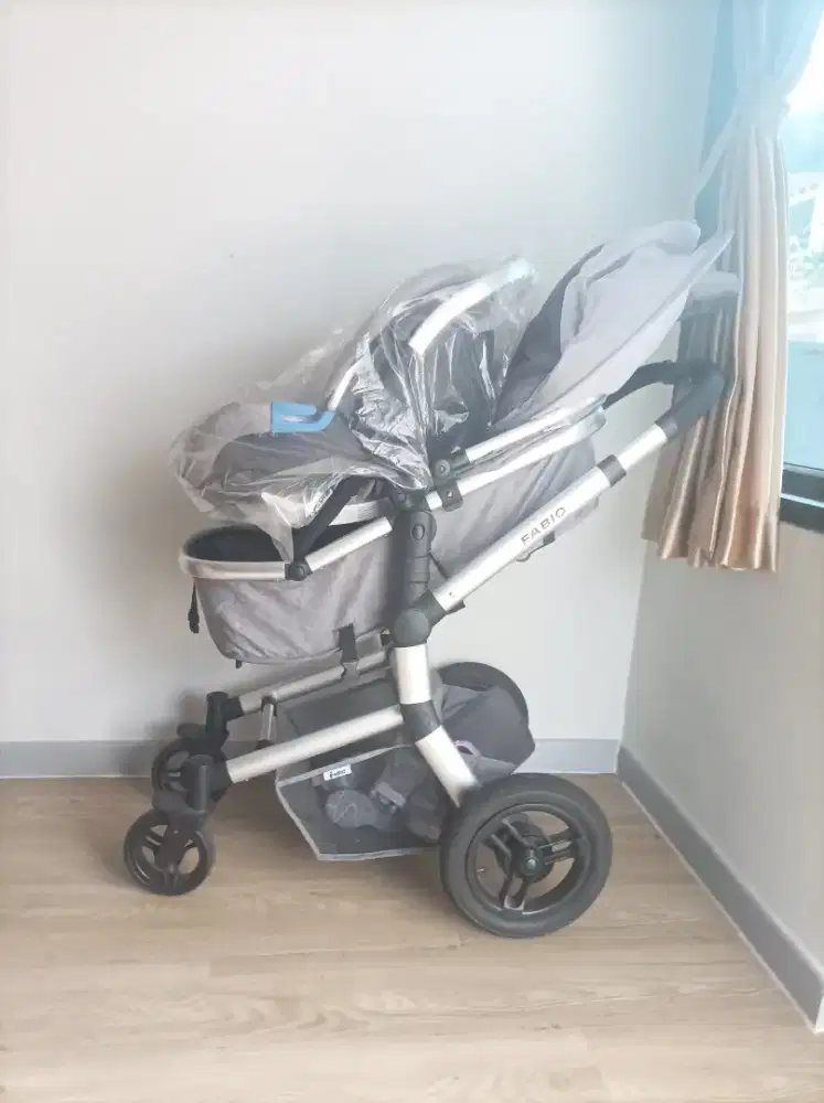 Premier Stroller FBS 505 + Car Seat