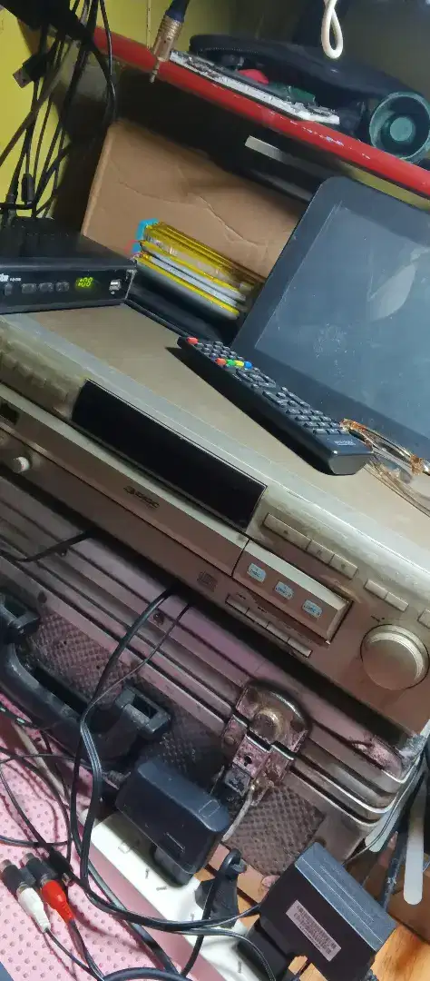 VCD Player  kenwood dpf-k7020v