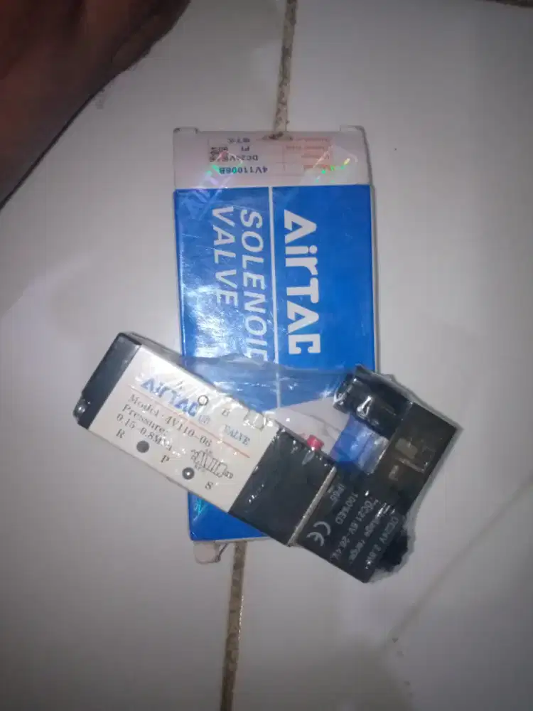 Selemoid valve 4 volt