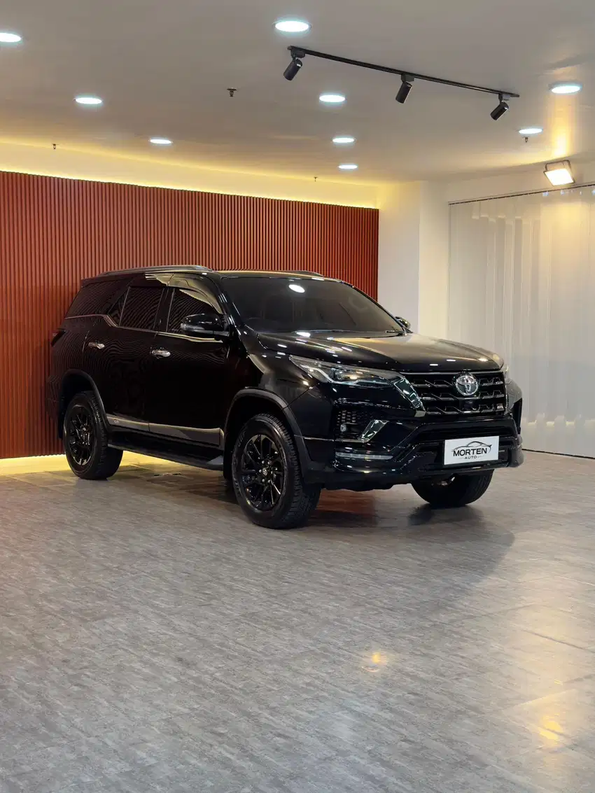 Fortuner 2.8 VRZ GR sort 2024 odo 12 ribuan