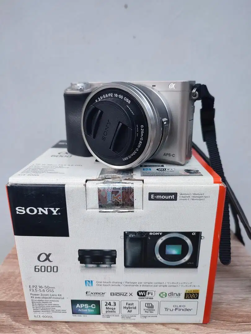 SONY ILCE-6000L