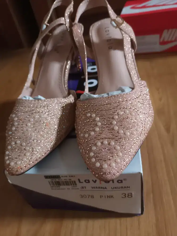 Jual sepatu laviola size 38