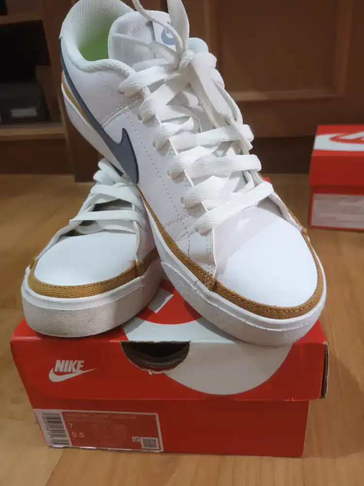 Jual sepatu NIKE uk 37 insole 23 cm