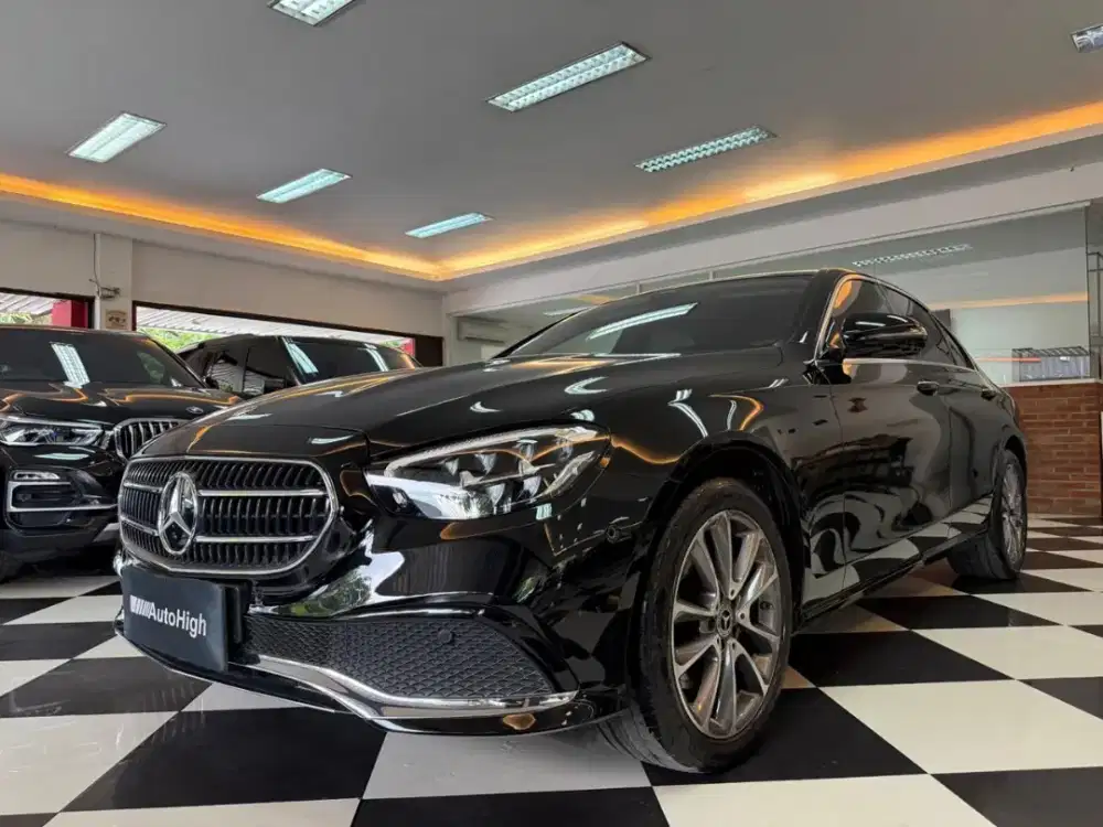 DP10% [Km9.000] E200 AVG Panoramic 2023 Black Reg 2024 #AUTOHIGH