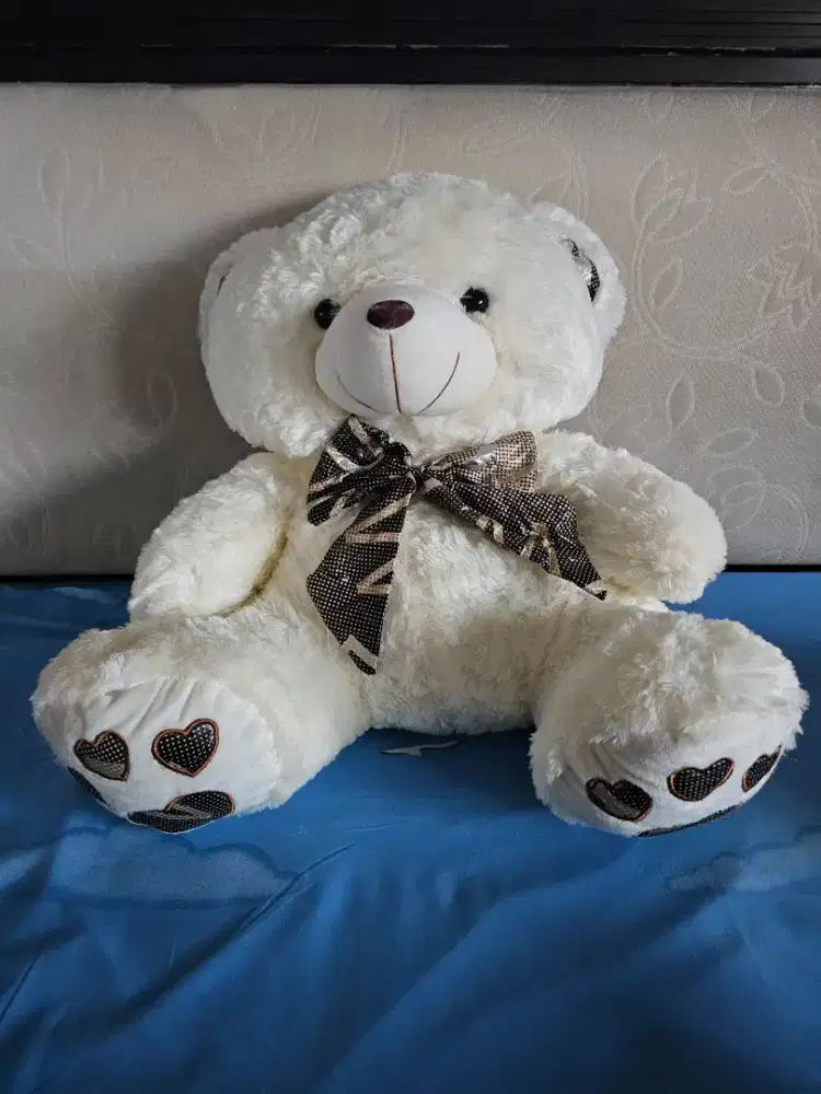 Boneka jumbo Bear