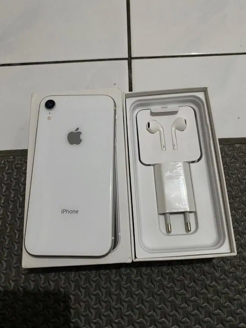iphone xr 64 all operator