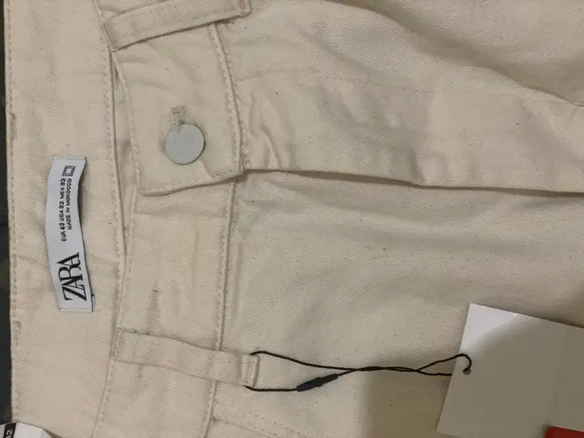 Celana Zara MEN Cuffed Jeans Beige Original