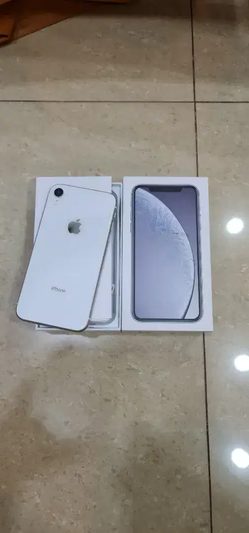 IPHONE XR 128 GB IMEI KEBLOKIR