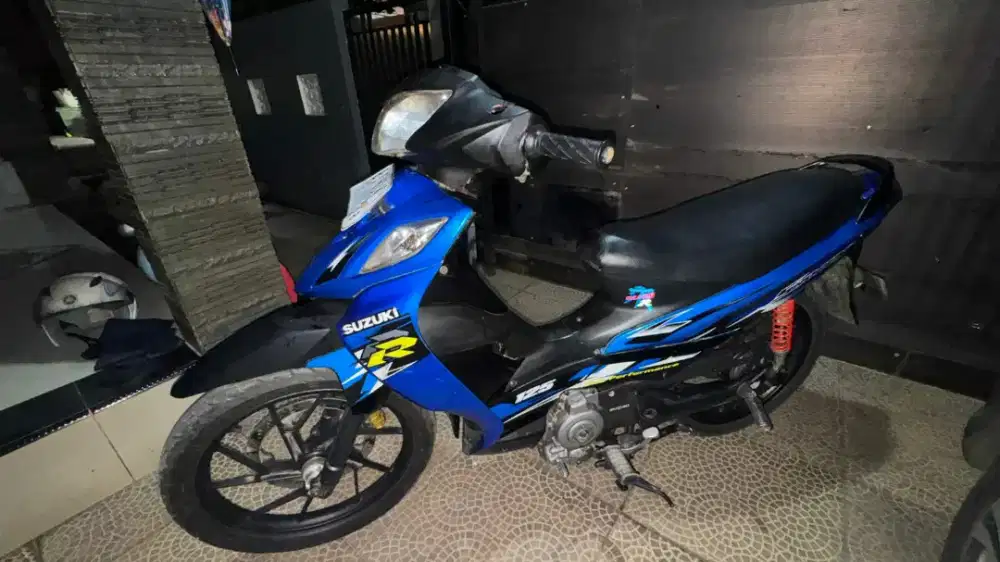 Suzuki shogun 125R warna biru