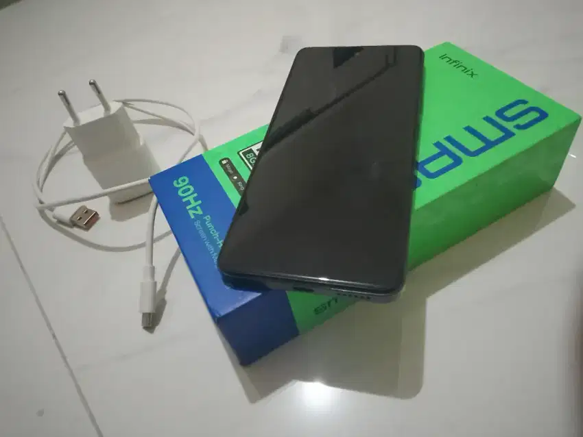 Infinix smart 8 like neww , muluss poll