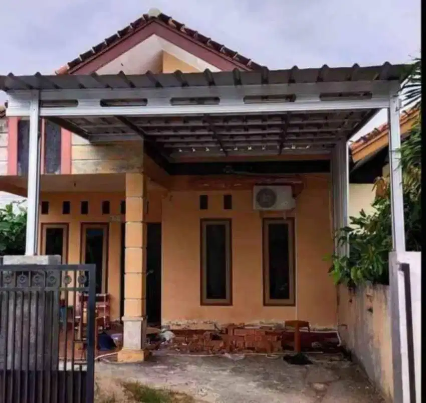 Kanopi atap baja ringan Terpasng