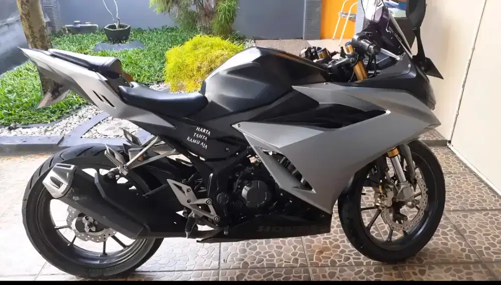 Honda CBR 150R Tahun 2021 Akhir