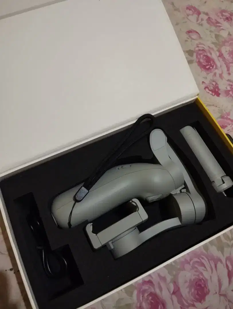B Steady 2 3-Axis Stabilizing Gimbal Tongsis