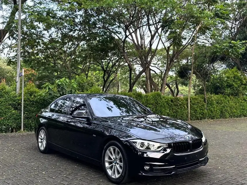 Record BMW indonesia!! BMW 320i Sport Line F30 LCI Digital Speedo 2018