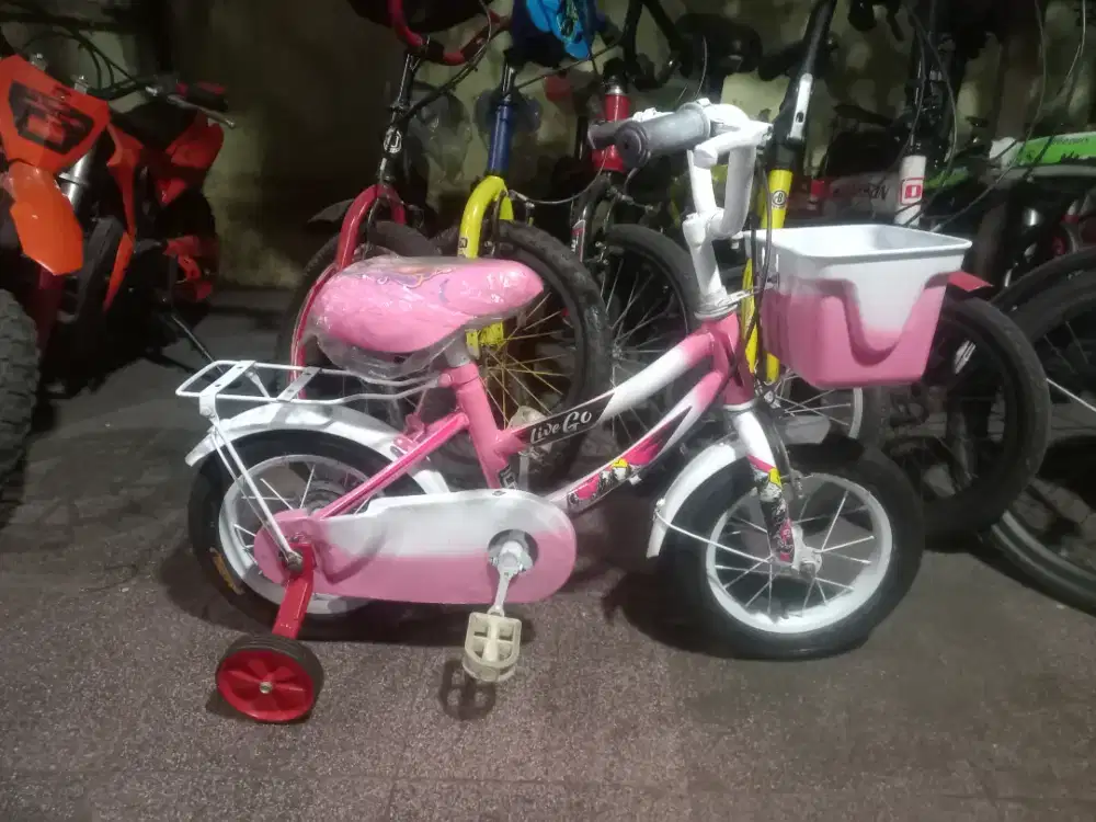 Sepeda Mini uk 12 Pinky, Mulus, Like New Tuk 3 - 5 Thn