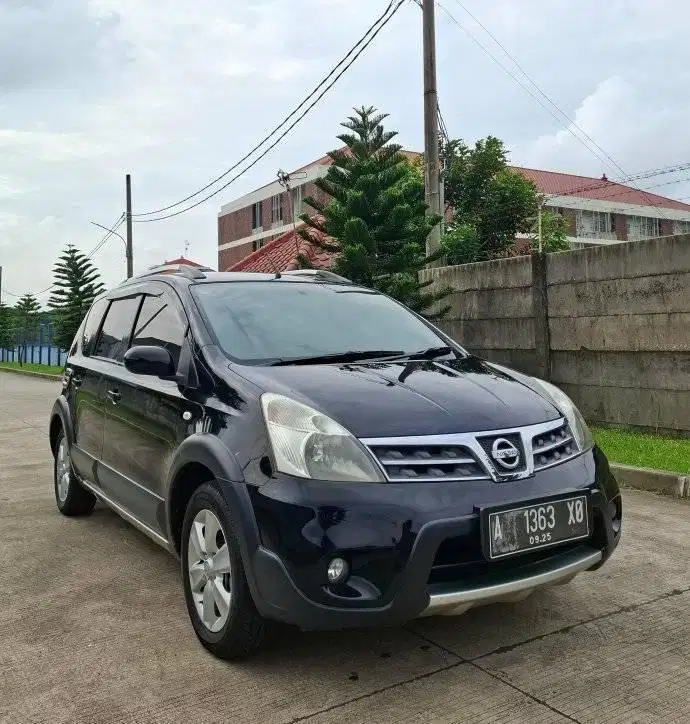 NISSAN LIVINA XGEAR 2SET MT 2012 KM80RB
