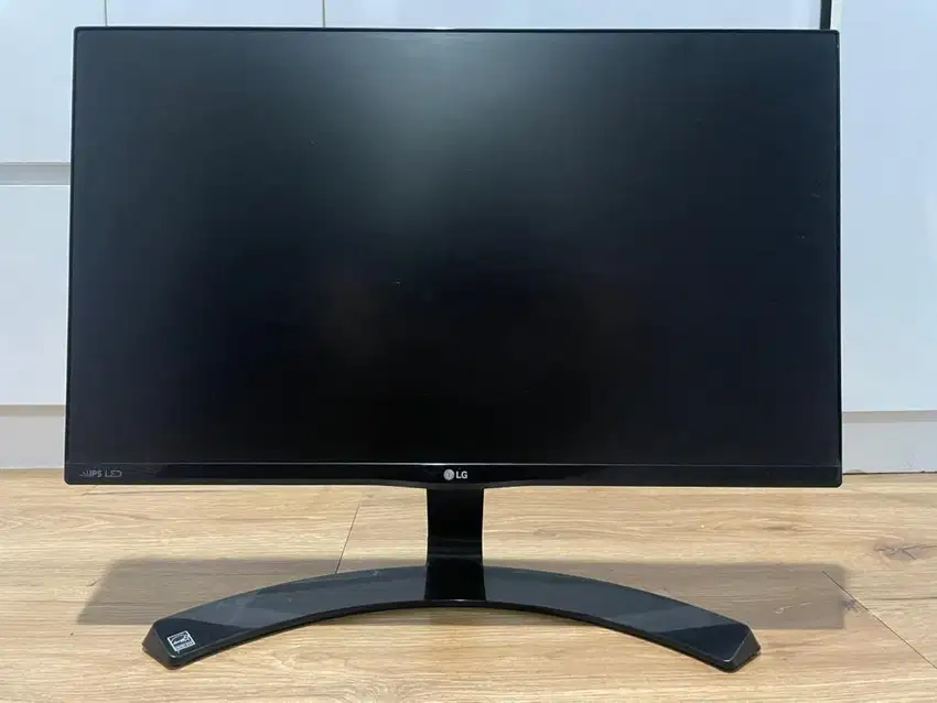 Monitor LG IPS LED 22MP68VQ