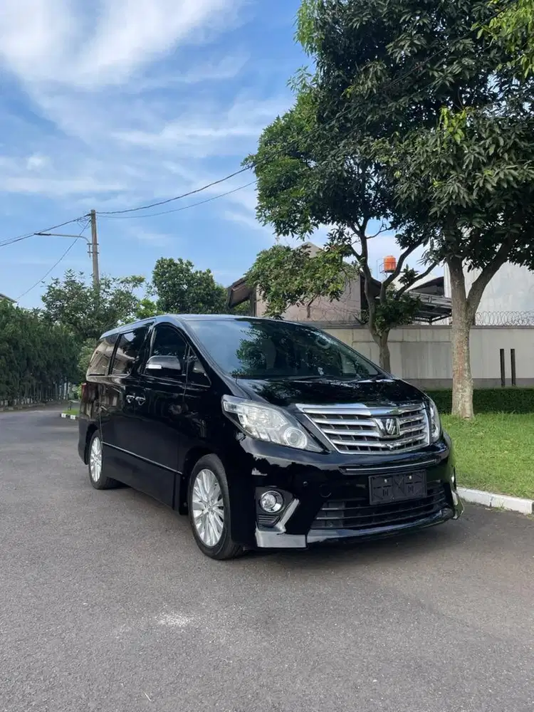 Toyota Alphard Low Km!! Antik