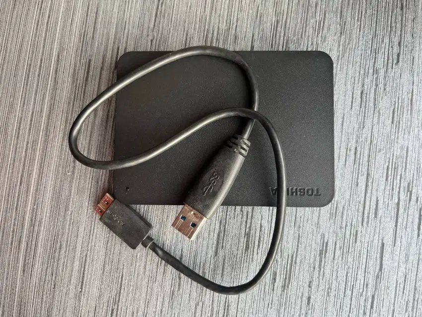 Harddisk Eksternal 1TB Toshiba HDD External 1 Tera Bytes