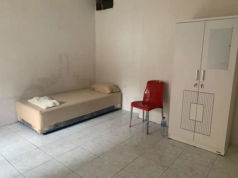 Jual/ sewa/kost / usaha, jln selam v23 lokasi strategis murah nego