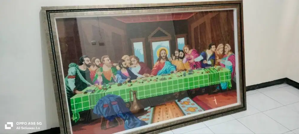 Perjamuan TUHAN YESUS dengan ke 12 murid nya  Dimensi 162 cm x 102 cm