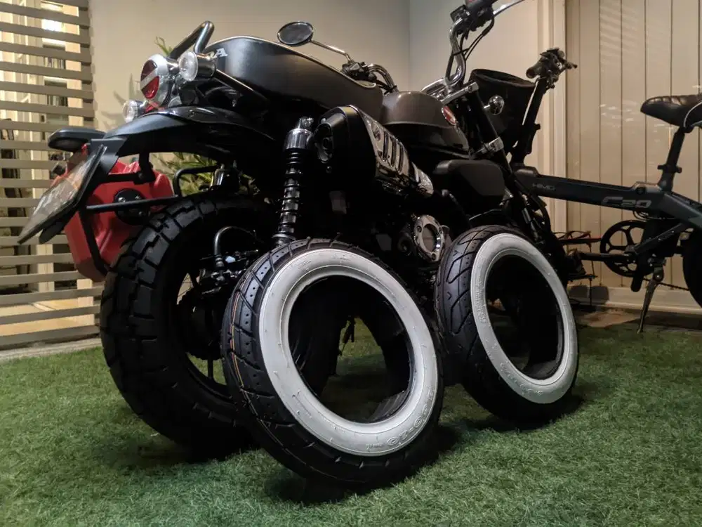 Ban Vespa / Honda Monkey / Gorilla / Dax Whitewall 3.50-10