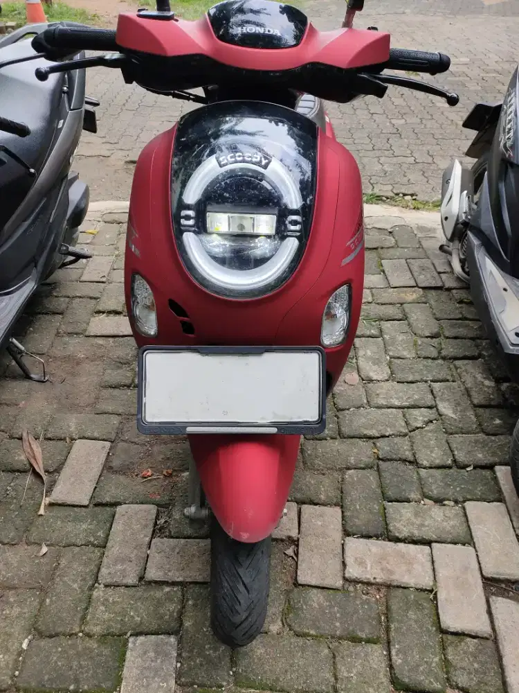 Scoopy New Stylish Keyless