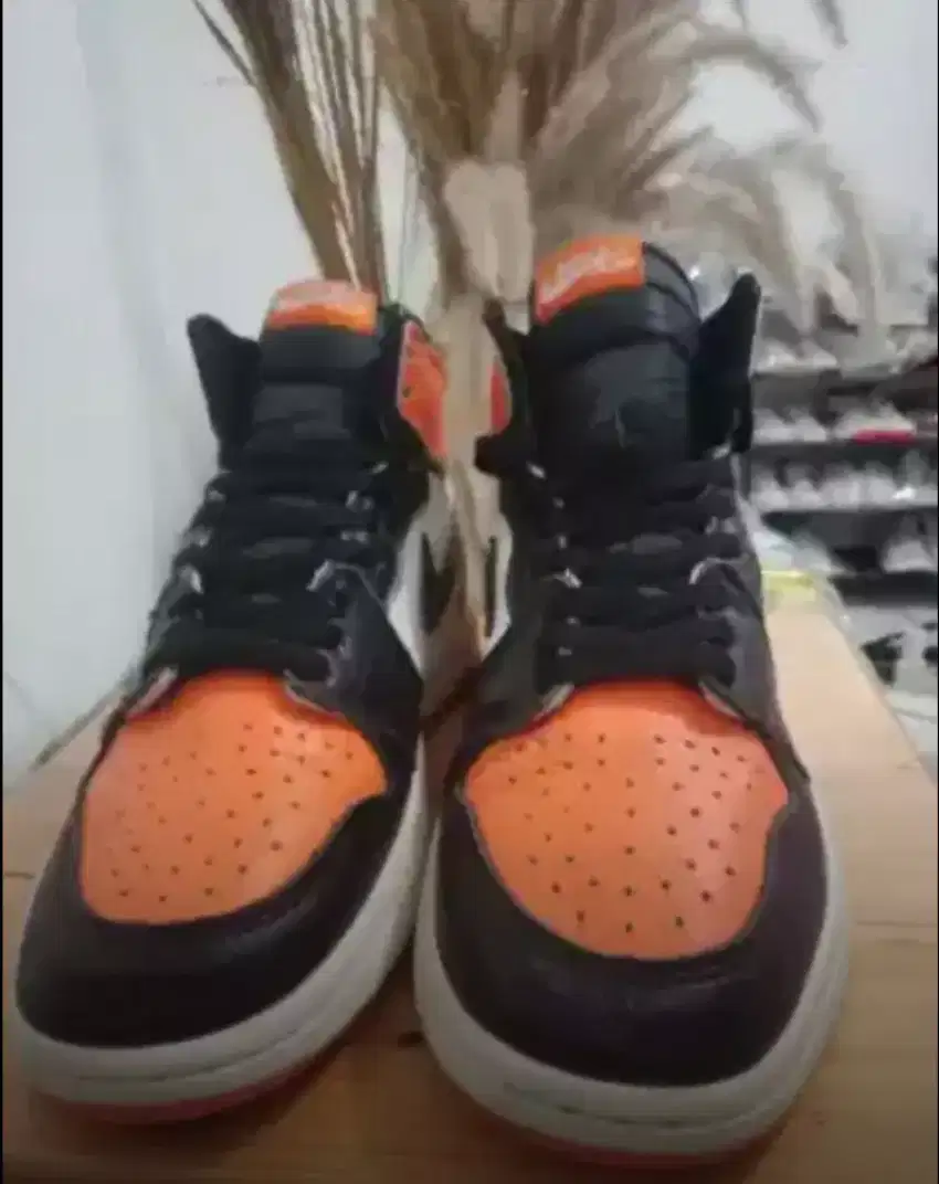 NIKE AIR JORDAN 1 RETRO HIGH SIZE 40