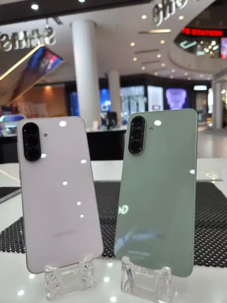 SAMSUNG A56 FREE UPGRADE MEMORI