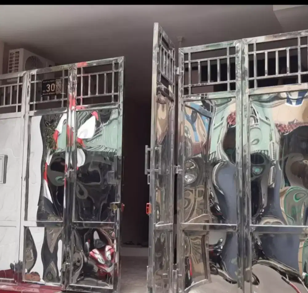 Pintu lipat stainless buat kos2xan / ruko