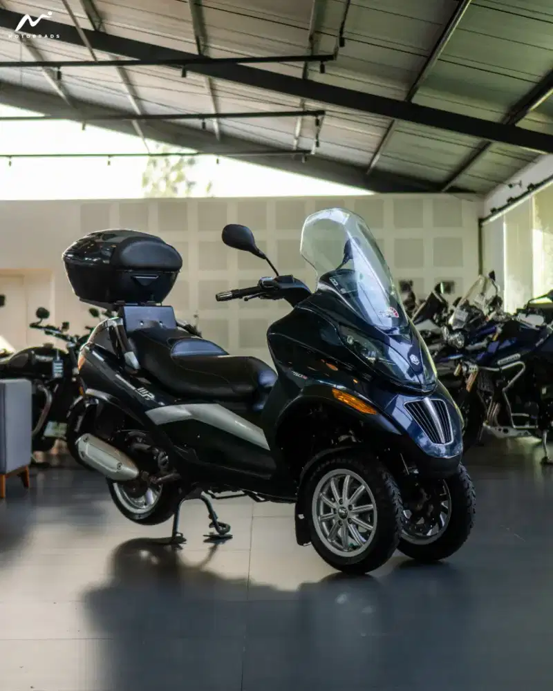 Piaggio MP3 250 Blue 2008 Low odo