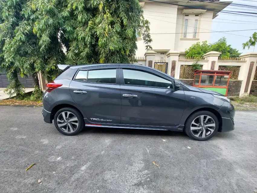 TOYOTA YARIS S TRD METIC TAHUN 2019 SEPERTI BARU