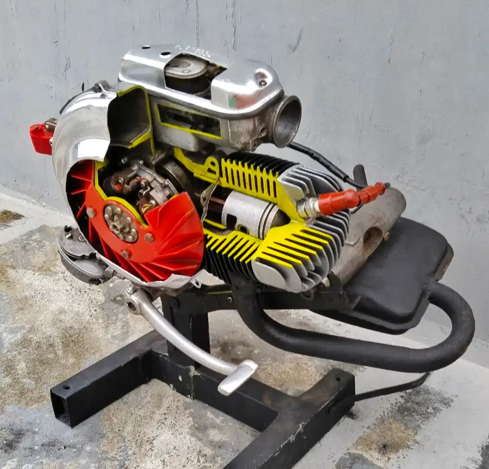 Mesin vespa bekas display dealer vespa italia sepeda antik vintage