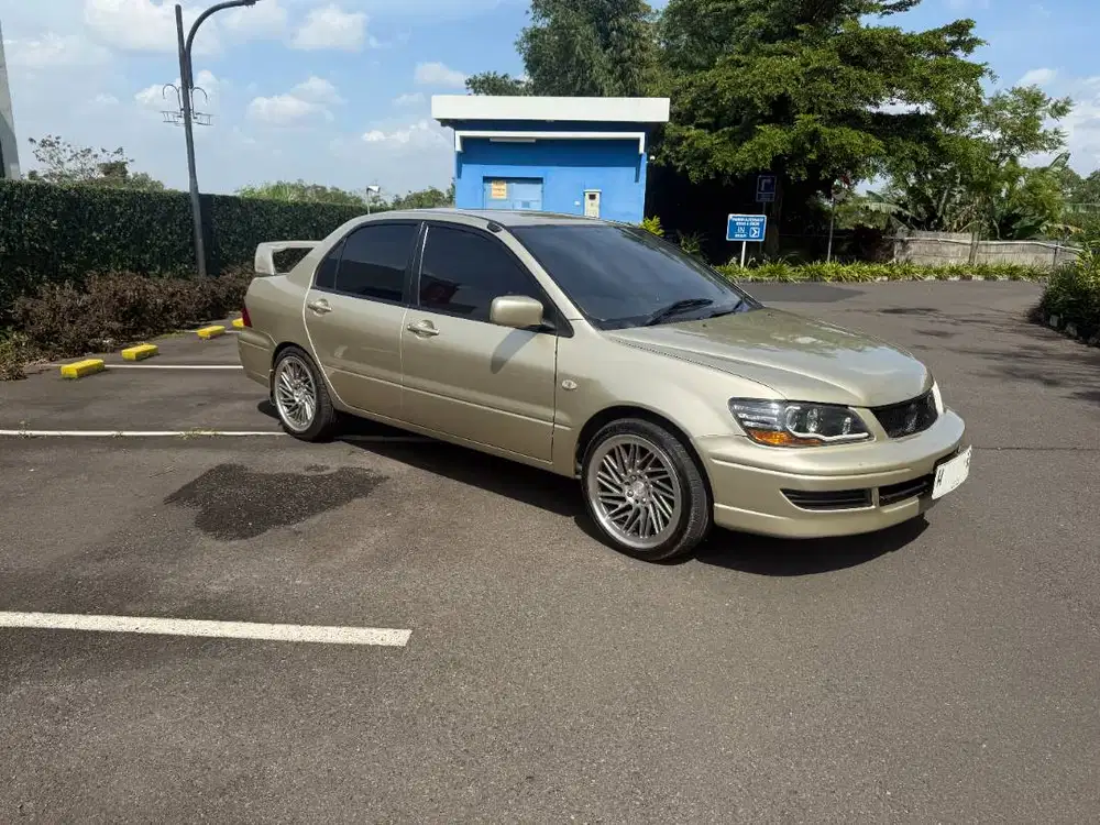 Lancer Cedia CS3 2003 Cream Metallic Manual