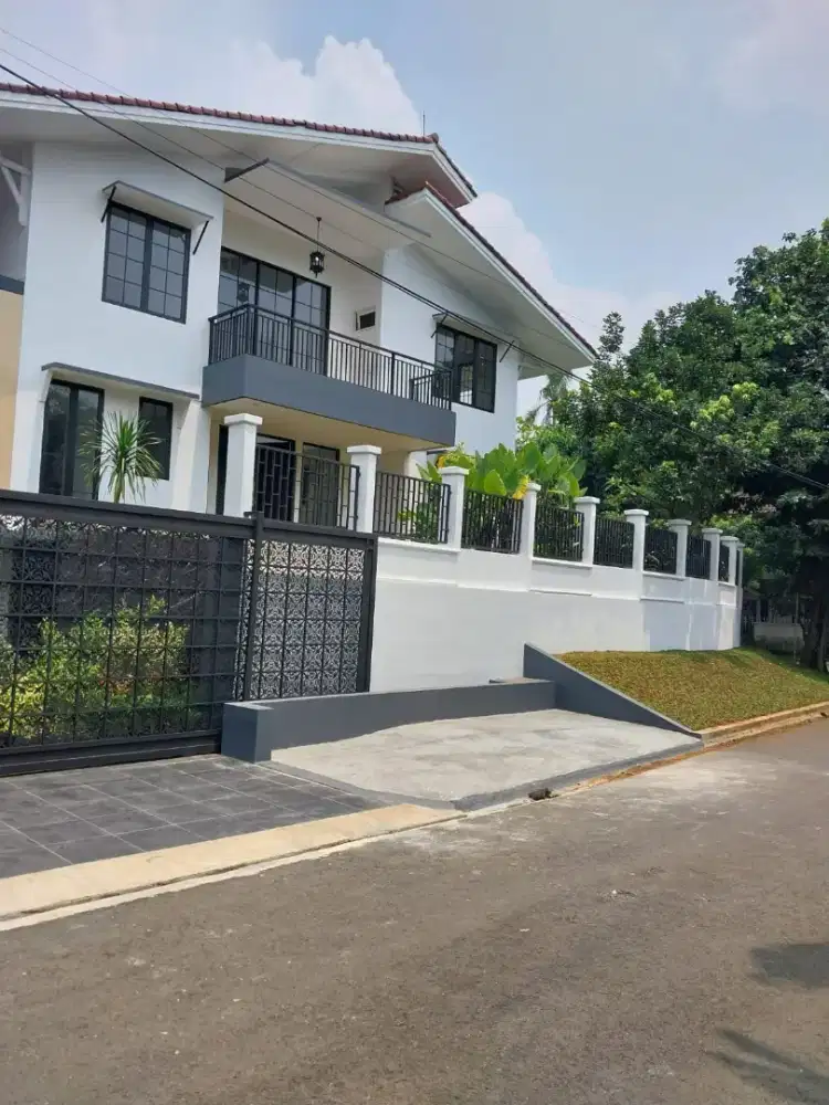 Dijual Cepat Rumah Pondok Indah Jakarta Selatan Turun Harga ada Pool