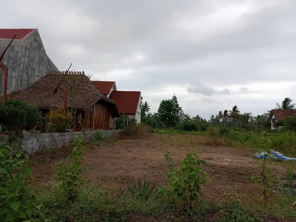 Tanah Berkembang Dekat Jakal/UII, sekeliling permukiman