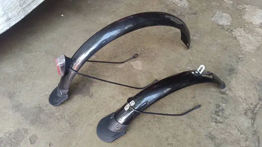 spakbor sepeda ring 16 like new