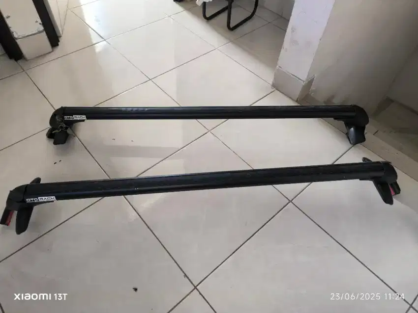 Roof rack Montana dan crossbar oto rack