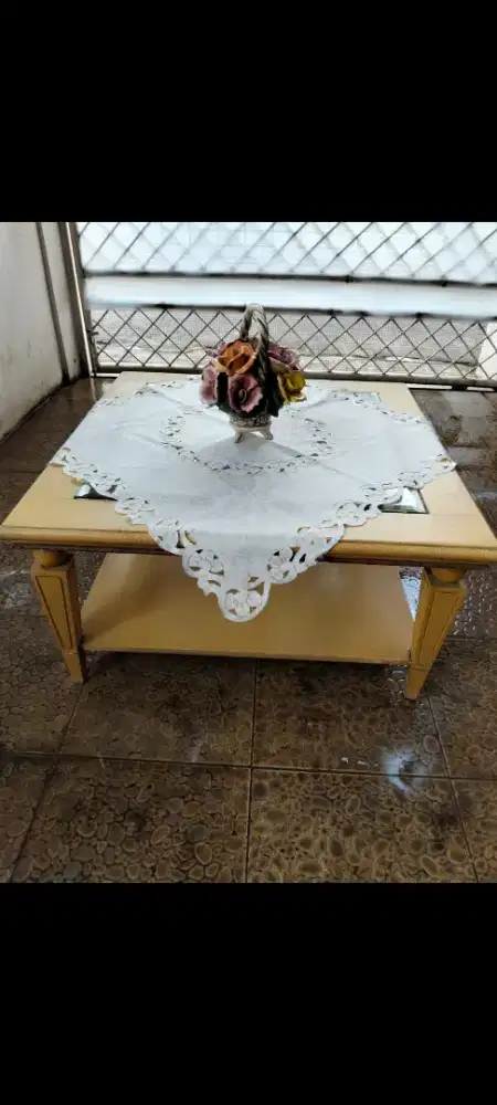 Meja tamu kotak kayu jati