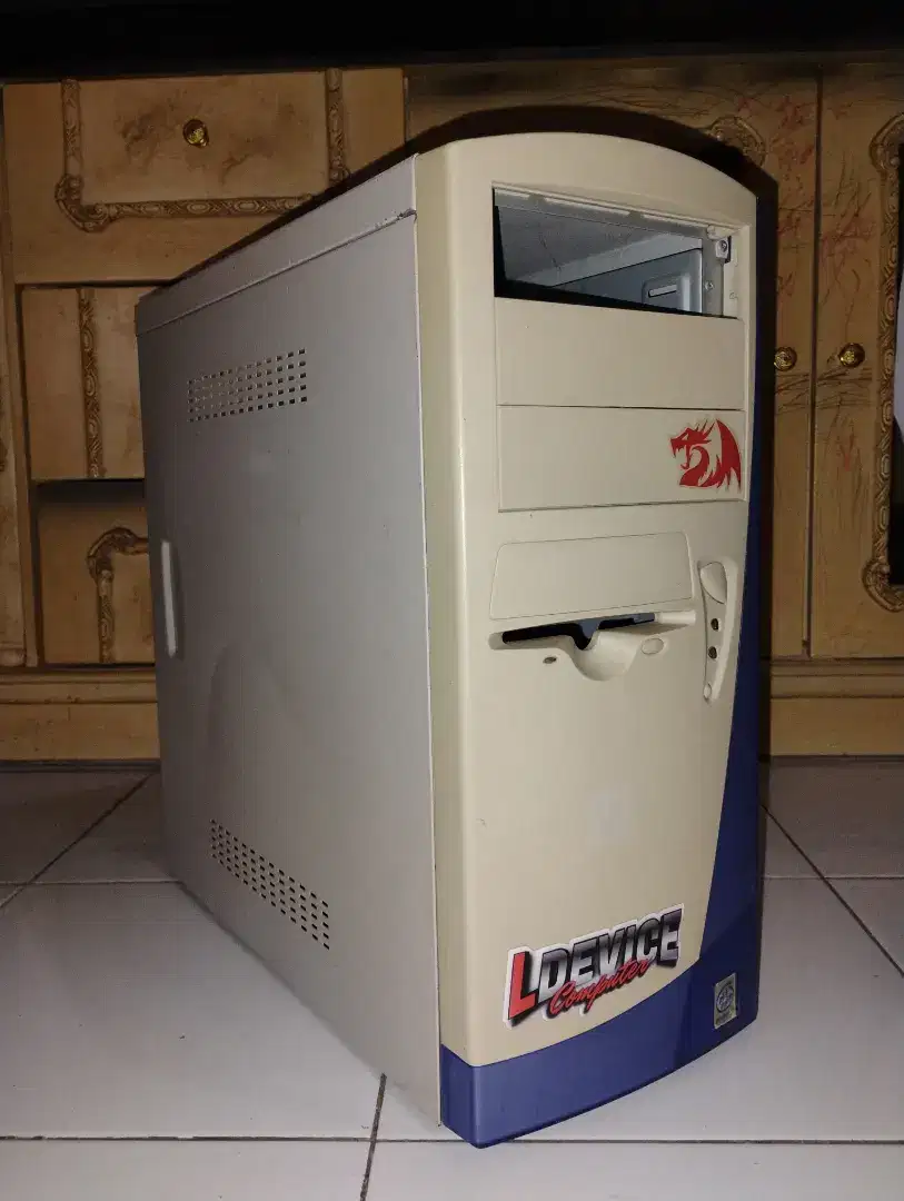 Casing komputer jadul