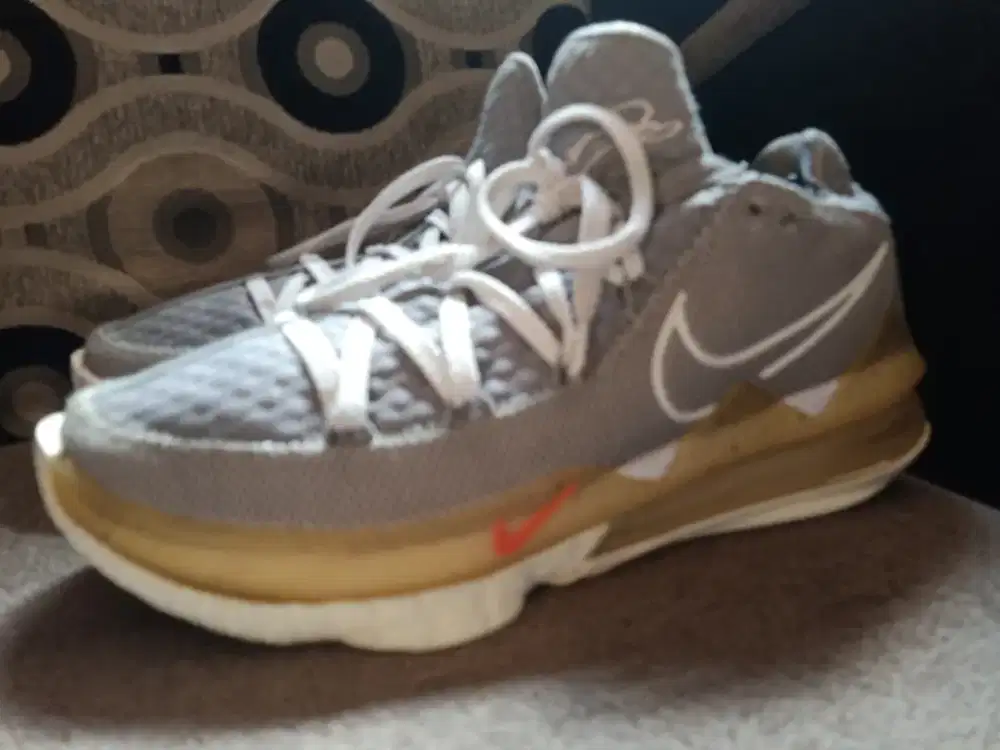 sepatu basket nike adidas puma reebok under armor new balance