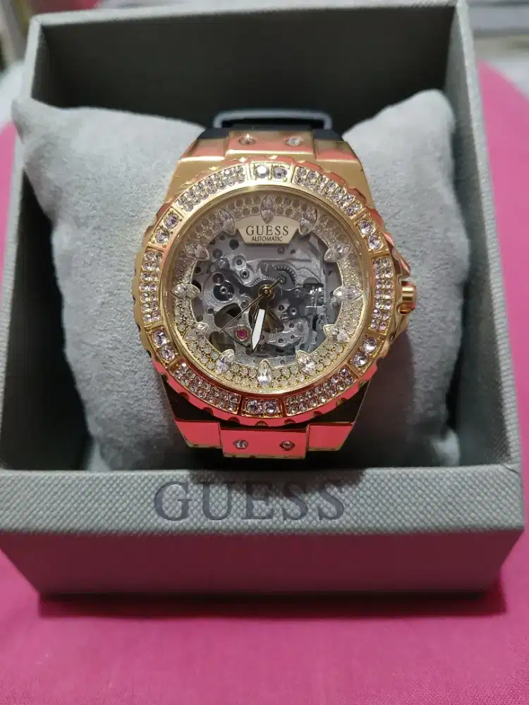 Jam tangan GUESS wanita