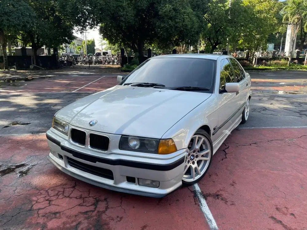 BMW e36 320i last edition