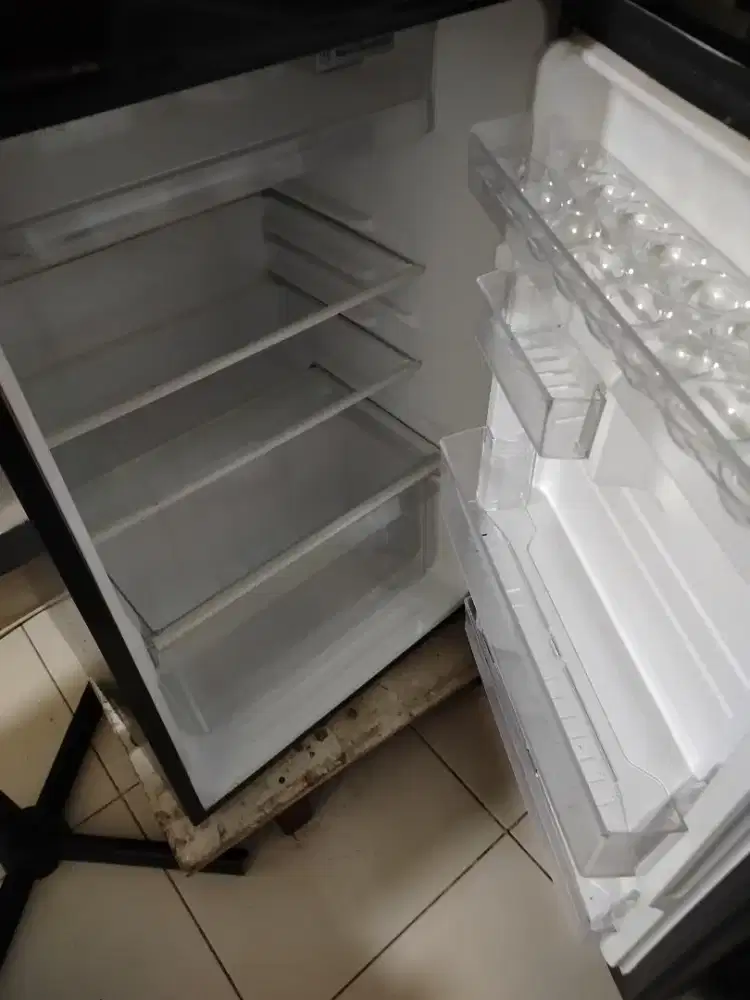 Kulkas SHarp 2 pintu gading serpong