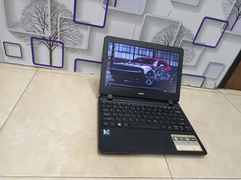 Acer ES1-131 Intel N3350 dg ram 4gb,murah dan bergaransi